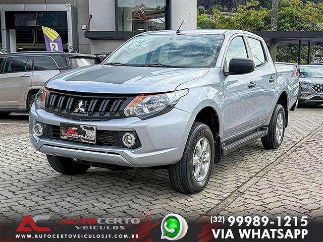 MITSUBISHI L200 TRI. OUTD. GLX 2.4 CD 4X4 DIE. MEC. 2022