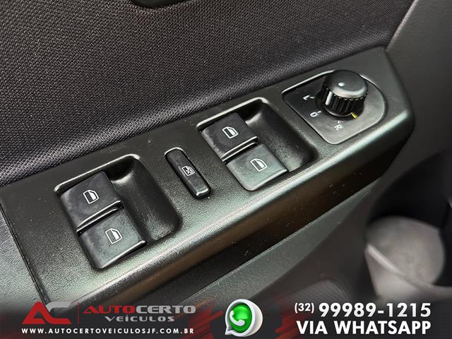 VOLKSWAGEN FOX 1.0 MI TOTAL FLEX 8V 5P 2013