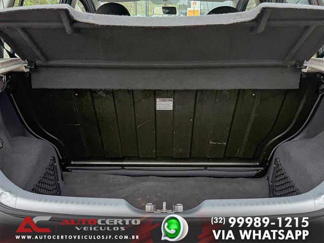 VOLKSWAGEN FOX 1.0 MI TOTAL FLEX 8V 5P 2013