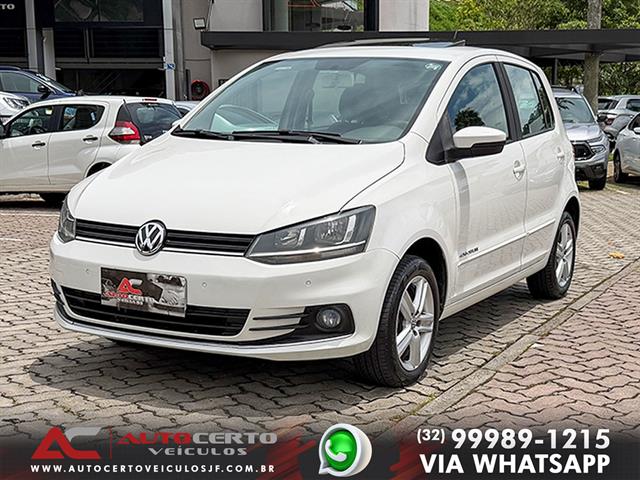 VOLKSWAGEN FOX COMFORTLINE 1.6 FLEX 8V 5P 2015