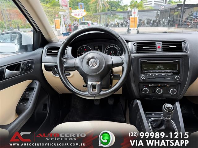 VOLKSWAGEN JETTA COMFORTLINE  2.0 T.FLEX 8V 4P MEC. 2012