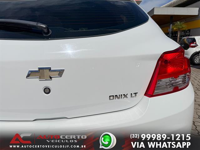 CHEVROLET ONIX HATCH LT 1.0 8V FLEXPOWER 5P MEC. 2015