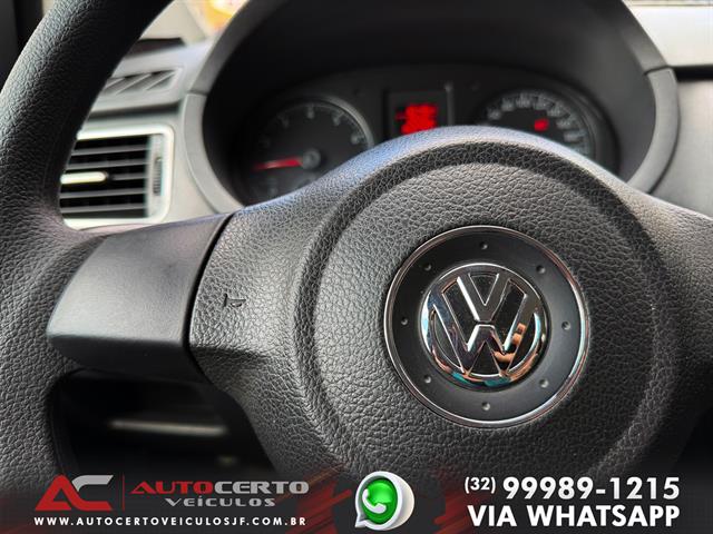 VOLKSWAGEN FOX 1.6 MI TOTAL FLEX 8V 5P 2014