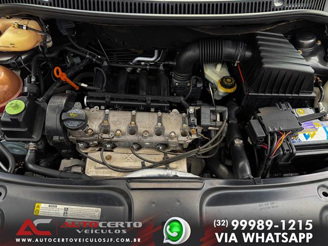 VOLKSWAGEN FOX 1.6 MI TOTAL FLEX 8V 5P 2014