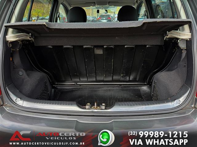 VOLKSWAGEN FOX 1.6 MI TOTAL FLEX 8V 5P 2014