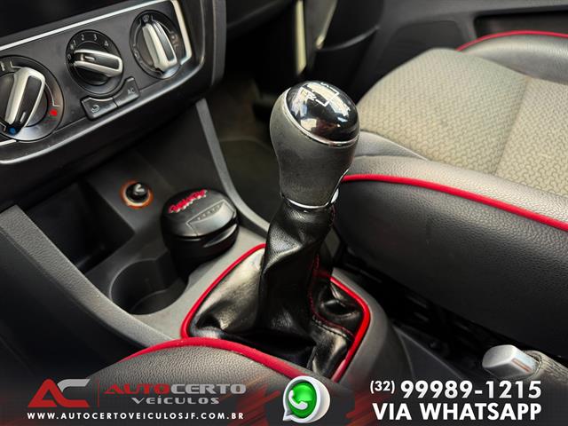 VOLKSWAGEN FOX ROCK IN RIO 1.6 MI TOTAL FLEX 8V 5P 2015/2016